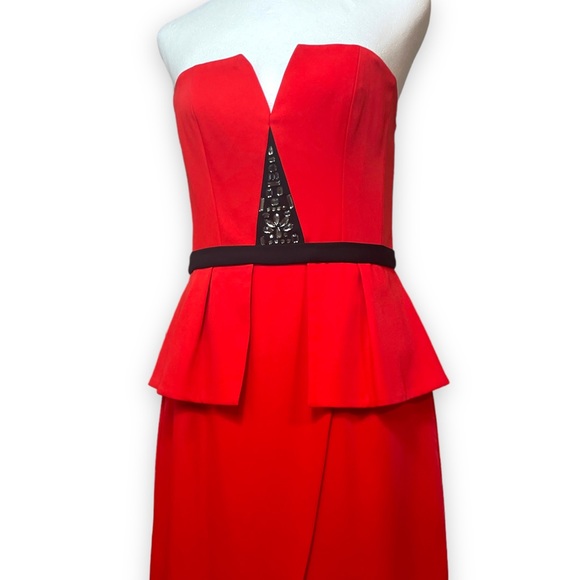 BCBGMaxazria Caitlyn Strapless Embellished Bodice Peplum Gown Mini size 10 - Picture 4 of 16